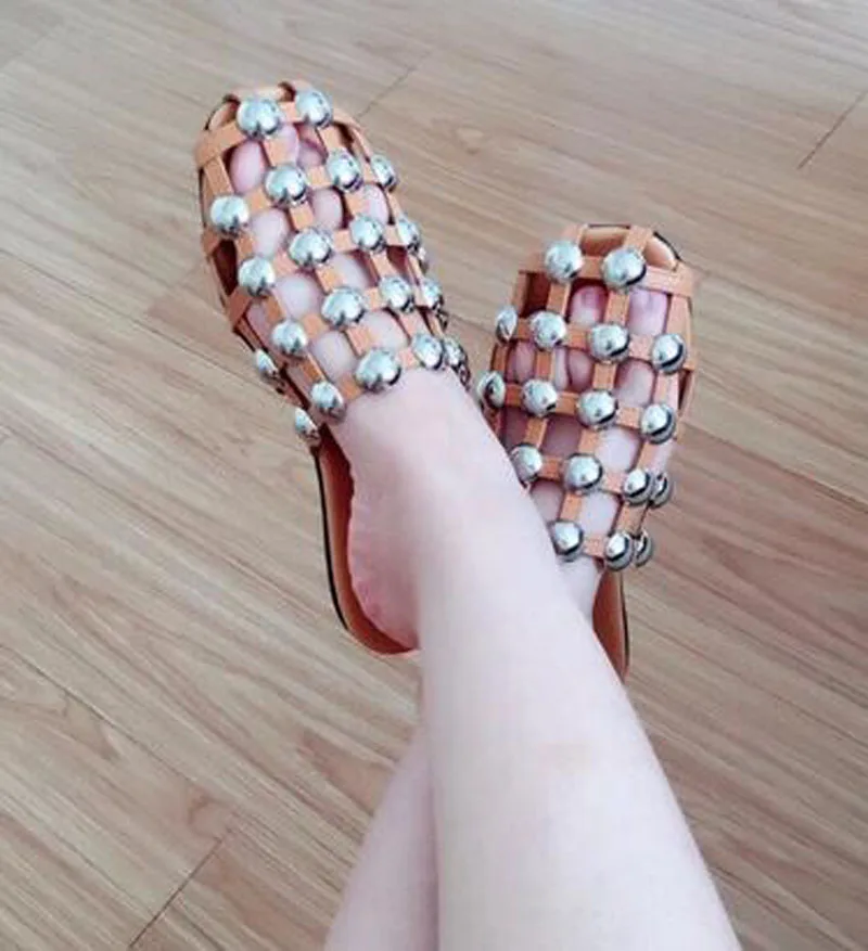 Lato kobieta Bling Plated przycisk nity nabijane krzyż siatki Strappy pantofel sandały zamknięte toe rozrywka ulica płaskie buty slajdów