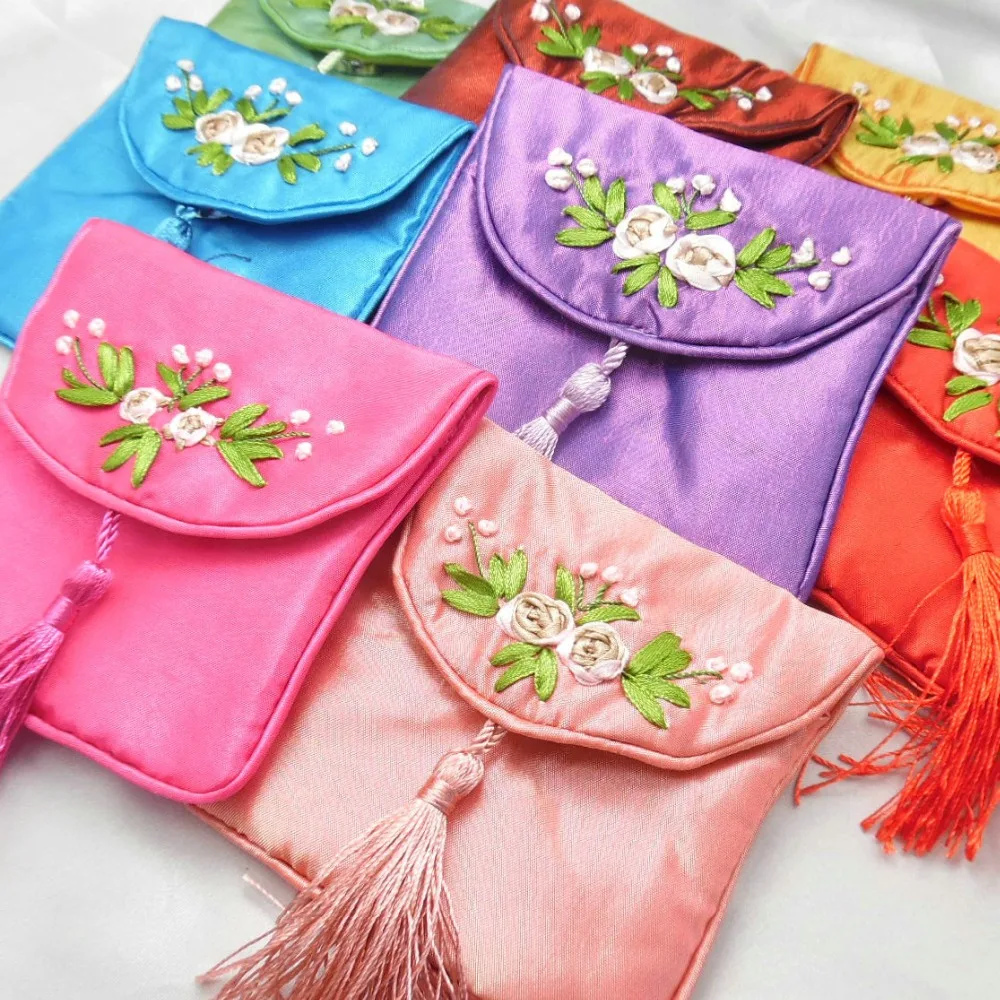 

Handmade Ribbon embroidery Small Zipper Bags tassel Silk Satin Jewelry Gift Pouches Coin Pouch Card Holders Craft Packaging