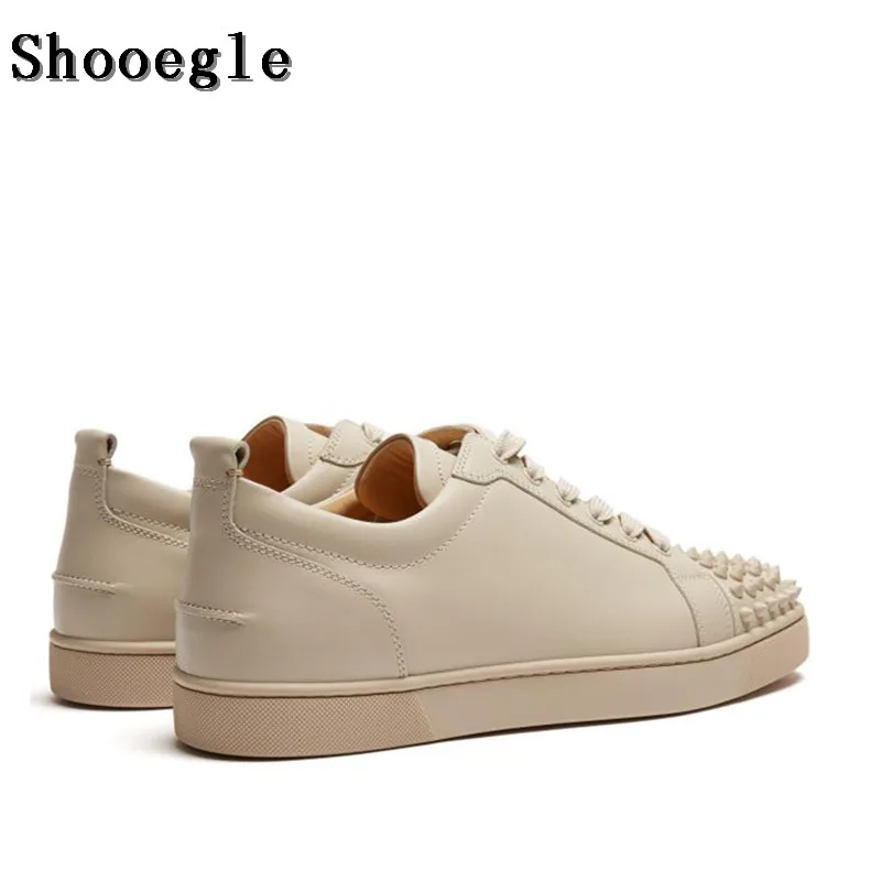 SHOOEGLE 2018 New Fashion Luxury Spikes Men Shoes Rivets Sneakers Casual Platform Mens Low-Top Lace-up Shoes Man Size 38-46