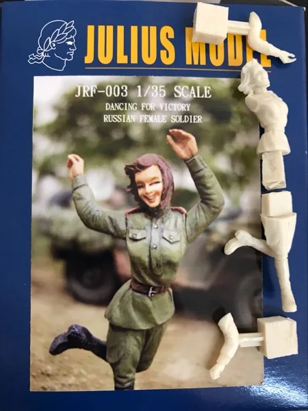 

1:35 Resin kit Dancing female soldier