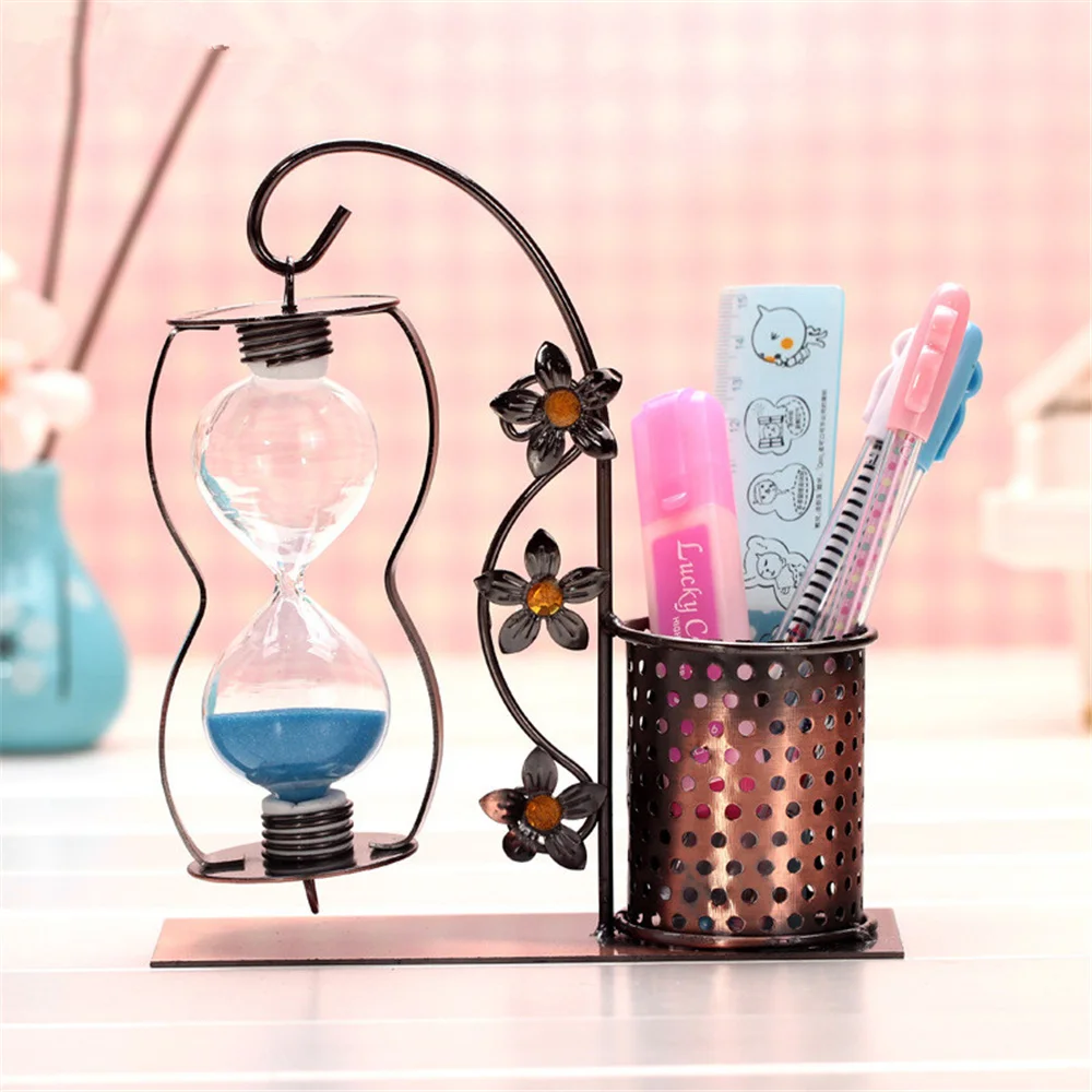 High Quality Handing Hourglass Metal Pen Holder Home Office School home Decoration