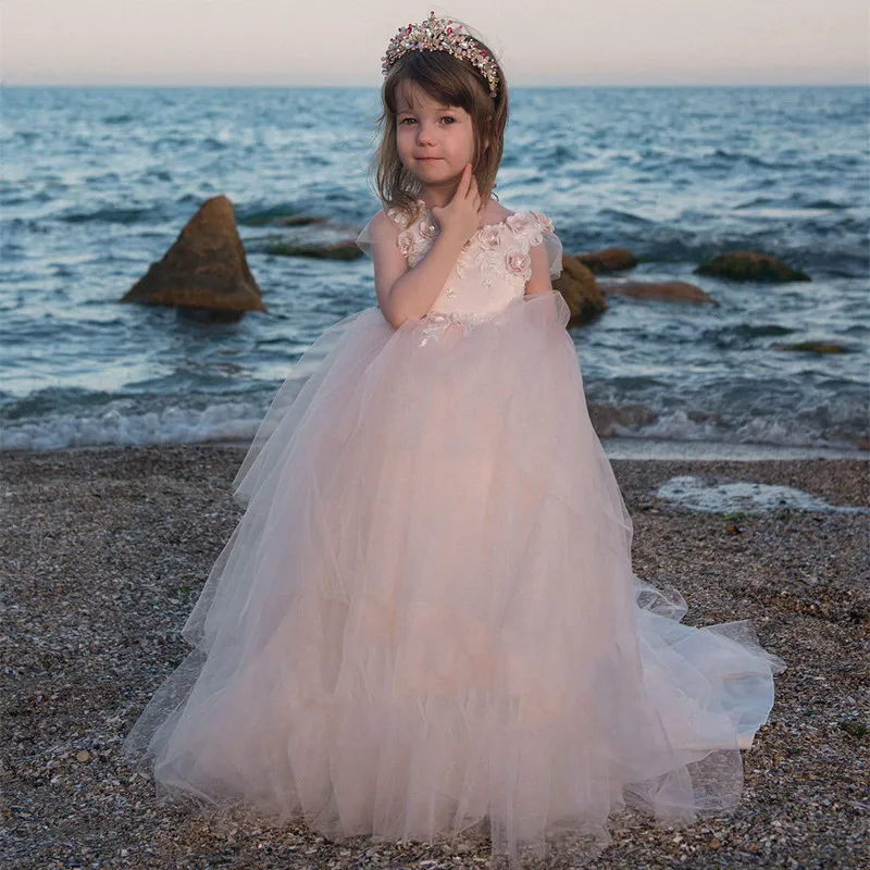 Lindo Vestido Da Menina Flor rosa apliques de Renda mangas Ficar juntos de Tule Fofo Para A Menina Primeira comunhão Vestidos de Aniversário