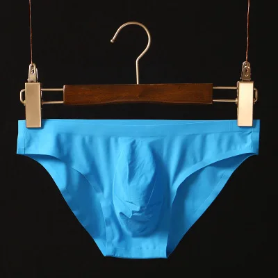 2018 nuovo sexy Degli Uomini Ultra-sottile Della Biancheria Intima del Mens Slip di Seta del Ghiaccio Famosa Solido Senza Soluzione di Continuità Biancheria Intima Degli Uomini Traspirante Biancheria Intima