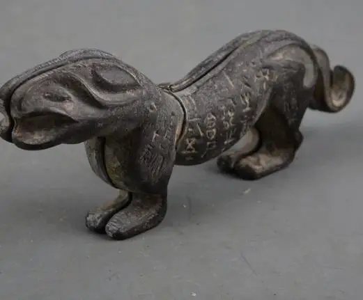 

Antique QingDynasty Handmade copper tiger character ,Hand-carved crafts,best collection& adornment