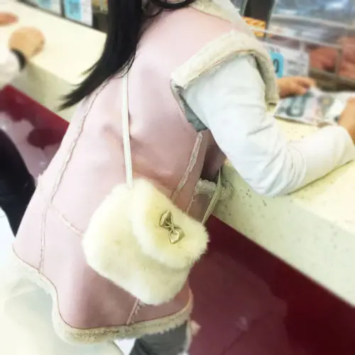 Cute Kids Children Girls Messenger Bag Mini Bowknot Crossbody Bags Soft Fur Plush Handbags Solid Color Soft Sweet Bag Purse