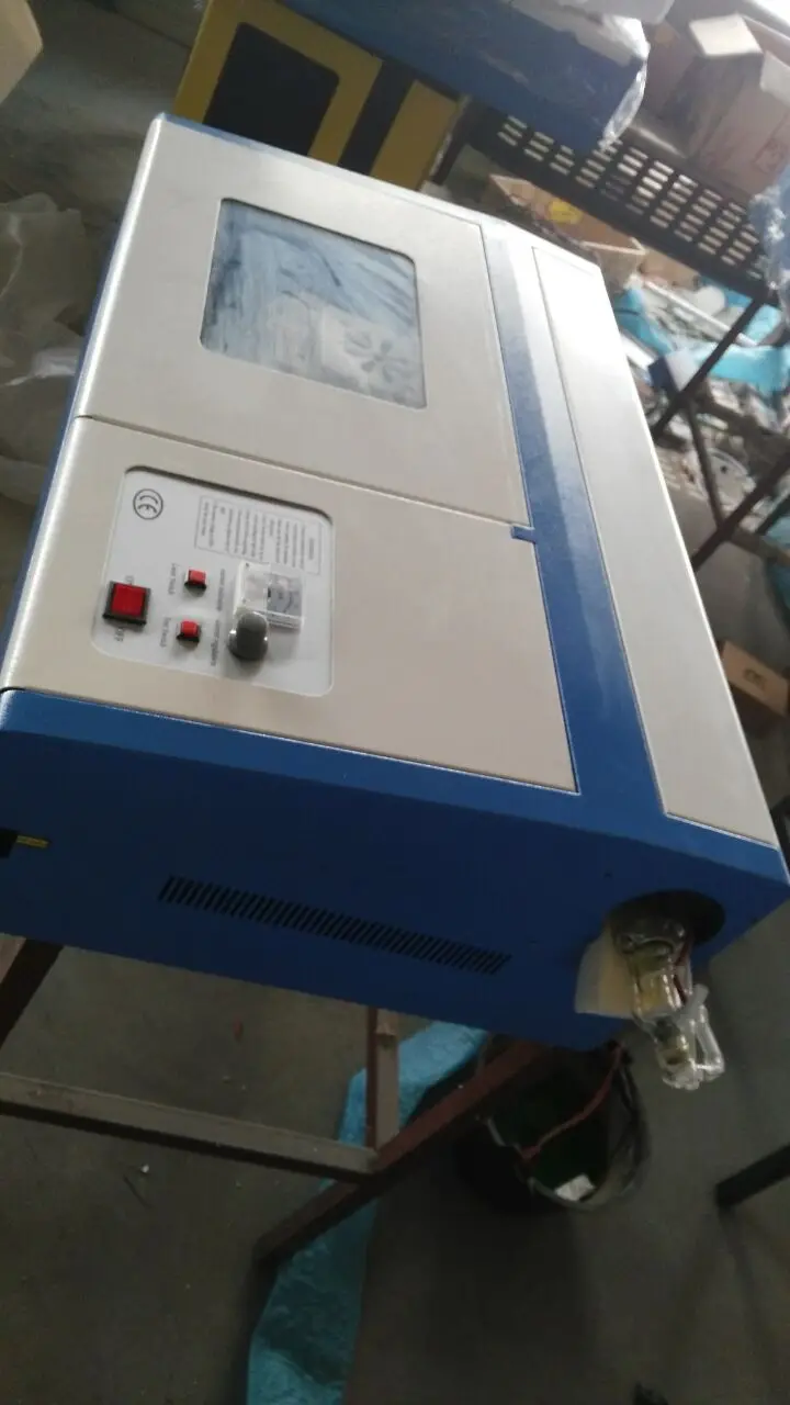 Laser cnc roter Fedex Freeshipping! CO2 50 W LASER INCISIONE MACCHINA di TAGLIO INCISORE, Certificazione CE!