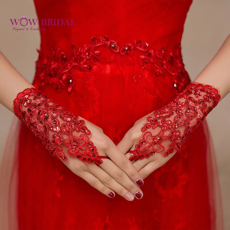 Wowbridal Ivory Red Short Wedding Gloves Wrist Length Fingerless Lace Appliques Sequins Bridal Gloves Cheap Wedding Accessories