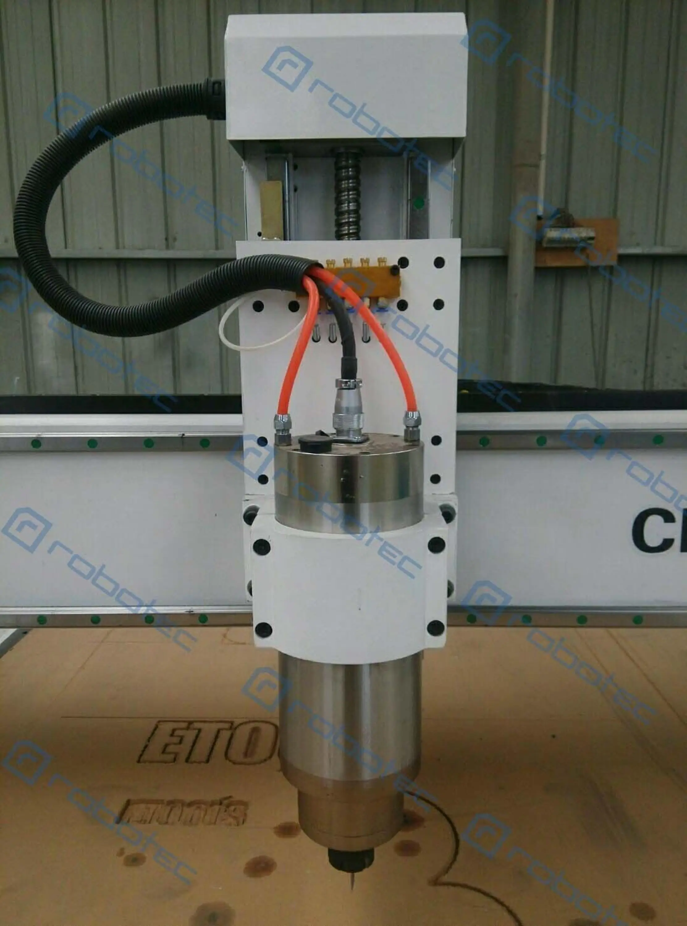 Jinan Robotec Top selling wood cnc machinary / 1325 4*8 feet foam cutting wood carving machine