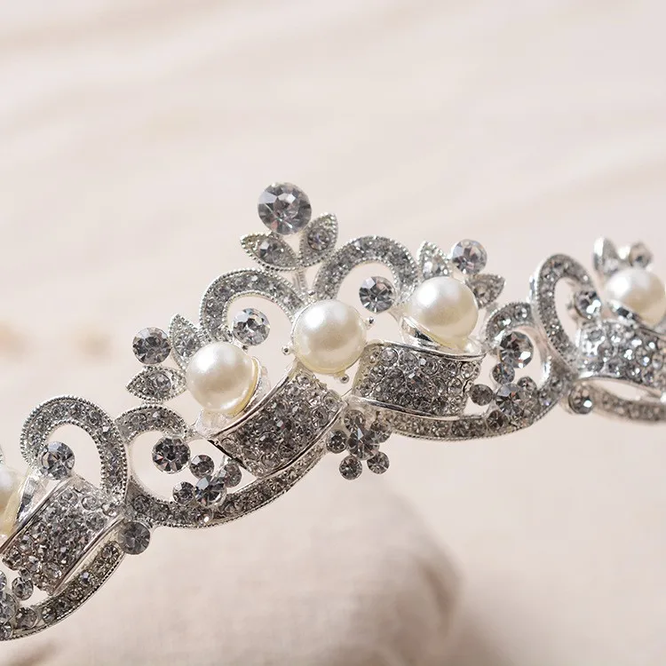 Magnificent Pearl Rhinestone Bridal Crowns Tiaras Fashion Crystal Diadem for Brides Headbands Wedding Hair Jewelry Accessories