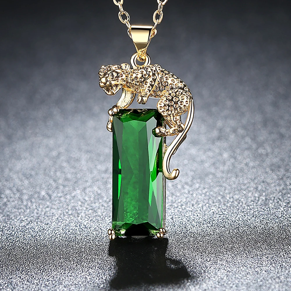 Dovolov New Simple  Animal Leopard Pendant Necklaces For Women Copper Zirconia Necklaces Charms Green Gem Crystal Gift D5