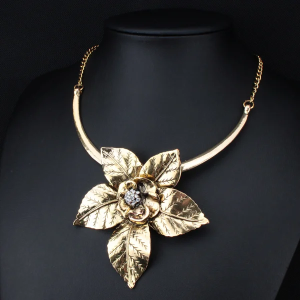 2025 New Fashion Long Vintage Jewelry Antique Big Flower Pendant Necklace Statement Choker Necklace & Pendants For Women XLL173