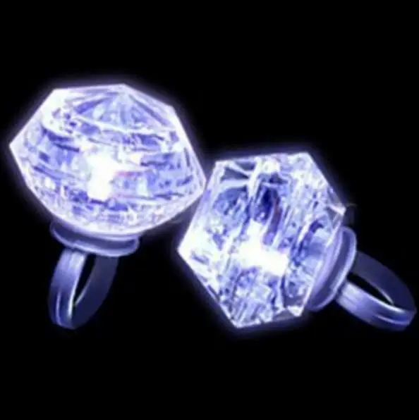 

Flashing LED Light Up Ring Glow In The Dark Flash Blinking Diamond Shape Rings Bachelorette Birthday Themed Party Favor 25pcs