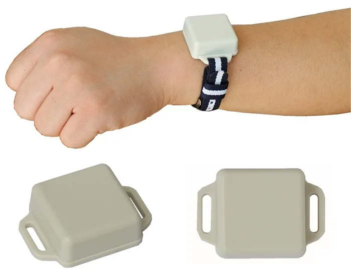 Remote Tag 2.4G Active RFID RF Card Wristband Tag Vehicle Personnel Location Attendance