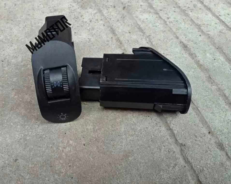 Headlight adjustment switch Light switch button for Chinese CHERY QQ / QQ3 Auto car motor parts S11-3772051