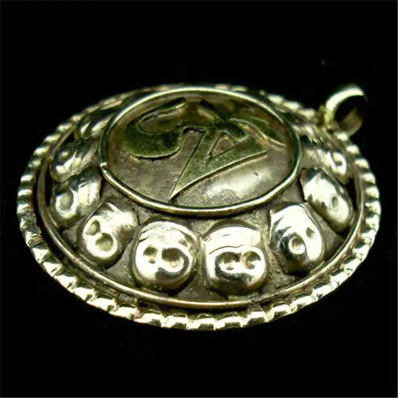 TBP055 Tibetan OM Mantras Pendants Skull Amulet for Man