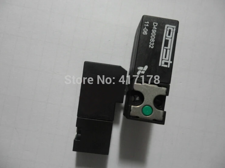 Santoni Pakaian Mulus Mesin SM8-TOP1 SM8-TOP2 SM8-EV04 Menggunakan Solenoid Valve D4900832