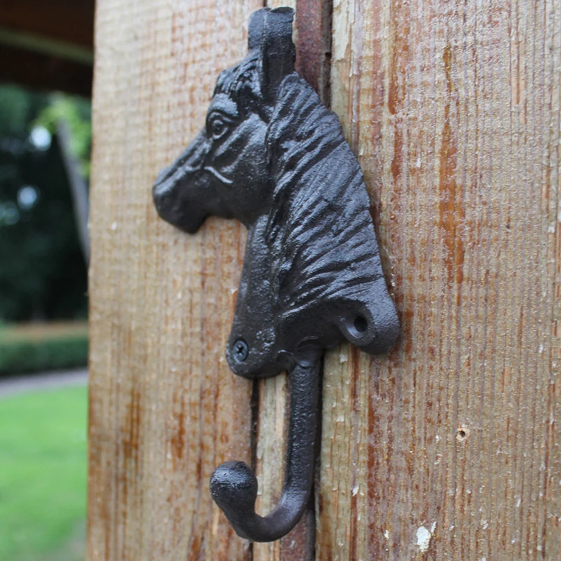 Horse Head Cast Iron Wall Hook With 1 Hanger Farm House Accents Home Garden Decor Antique Black Animal Figurines Hanging Holders