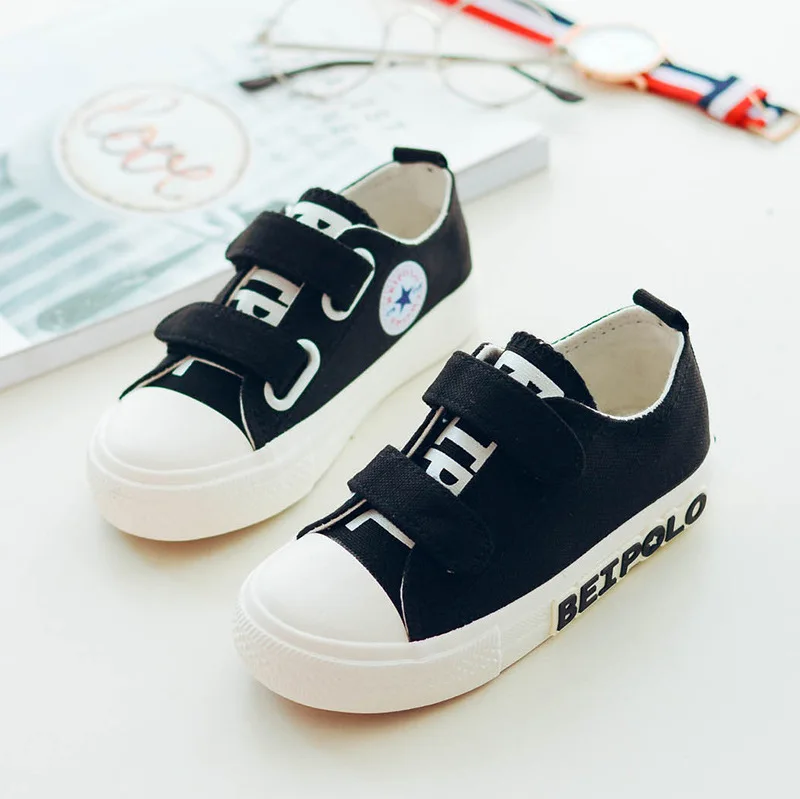 Children's shoes 2022 spring and autumn new girls /boys letter canvas shoes small white shoes