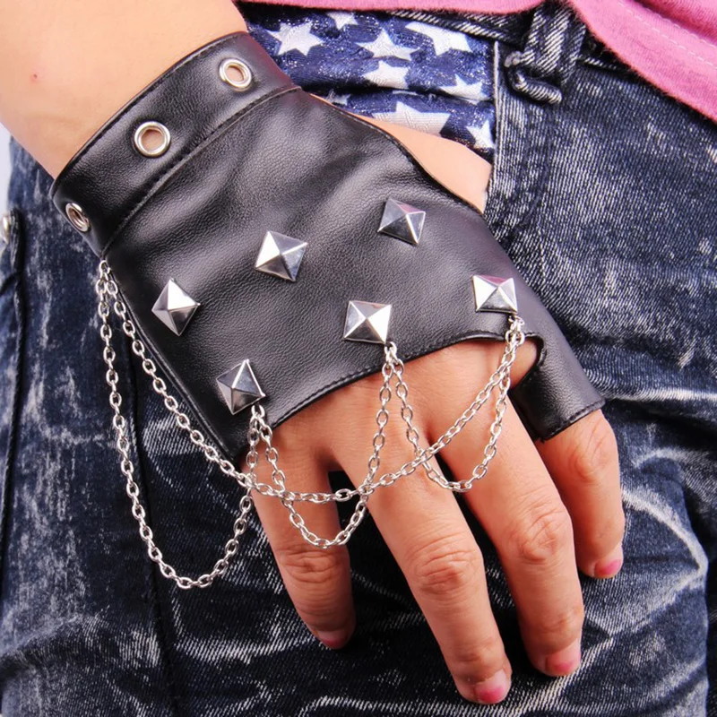 Unisex Punk Party Fingerless Leather Glove Women Rivet Personality Nightclub Singer Female Glove Men Half Finger Dance Glove 215