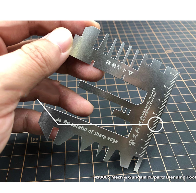 AJ0085 Steel Etched Sheet Folding Large Tentacle Pressure Type Auxiliary Ruler 75X75mm
