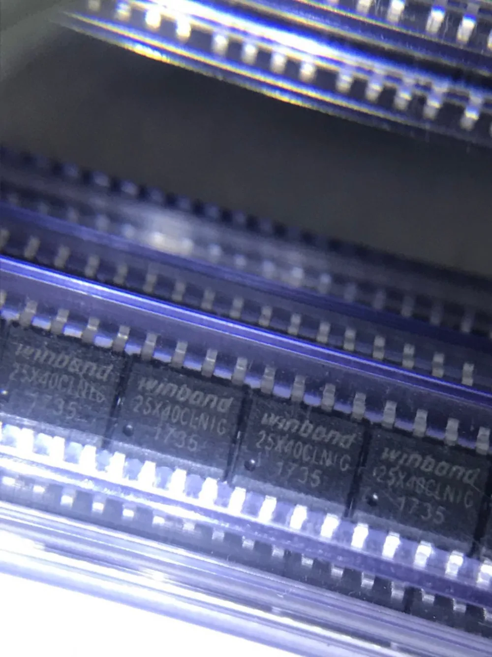 جديد شريحة أصلية W25X40CLSNIG فلاش 4 ميغابت 104MHZ SOP-8 25X40