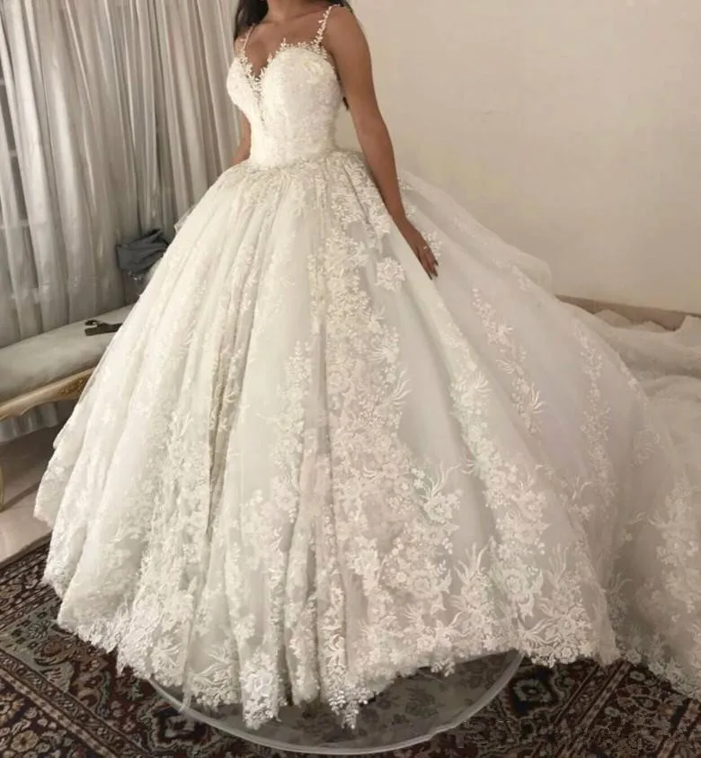 luxury ball gown Wedding Dresses Spaghetti straps Lace Applique Wedding Gowns Sweep Train 2022 Bridal Dresse Vestido De Novia