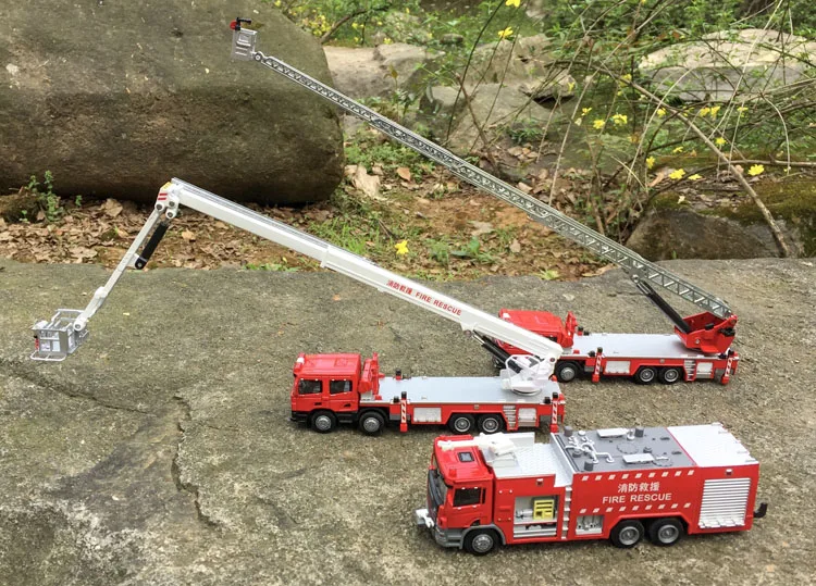 1:50 alloy engineering vehicles,high simulation Fire truck,fire ladder,climbing car,children\'s educational toys,free shipping