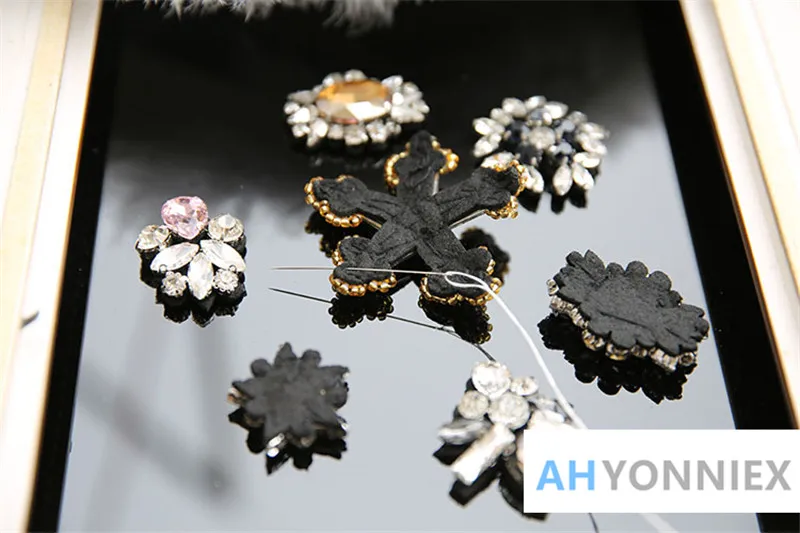 1PCS Handmade Rhinestone Patches Sew On Snowflake Applique Embroidery Flower Patches for Clothing Shoes Beaded Sequin Parch