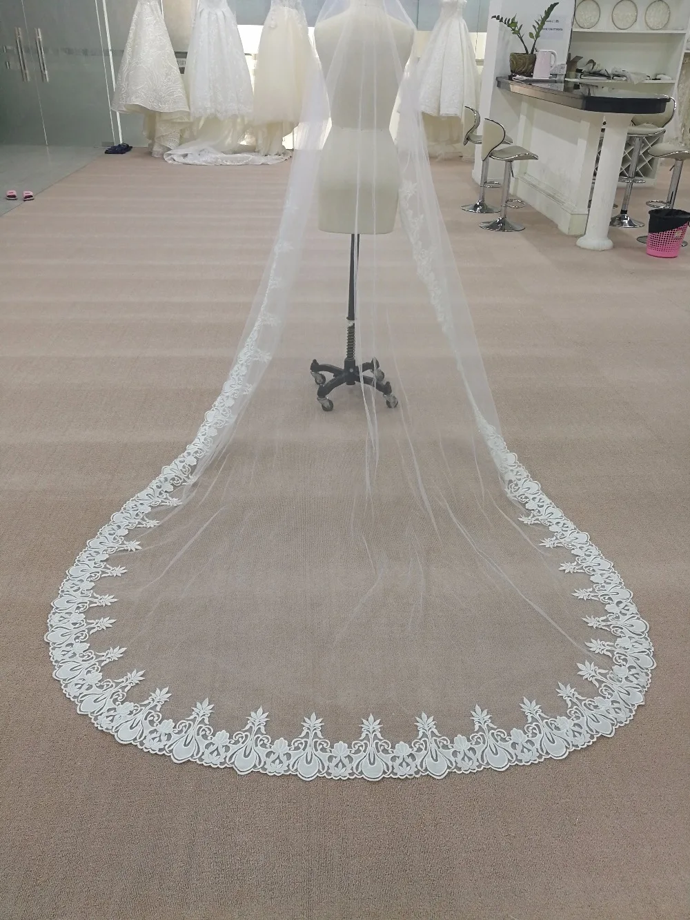 Beauty bridal customized veil fee