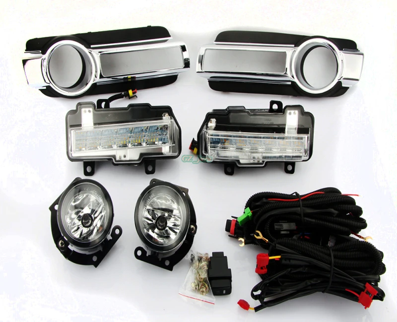 

Daytime Running Driving Light DRL Fog Lamp With Turn Signal Function Fog Light Assembly For Mitsubishi Pajero Montero 2015 DRL