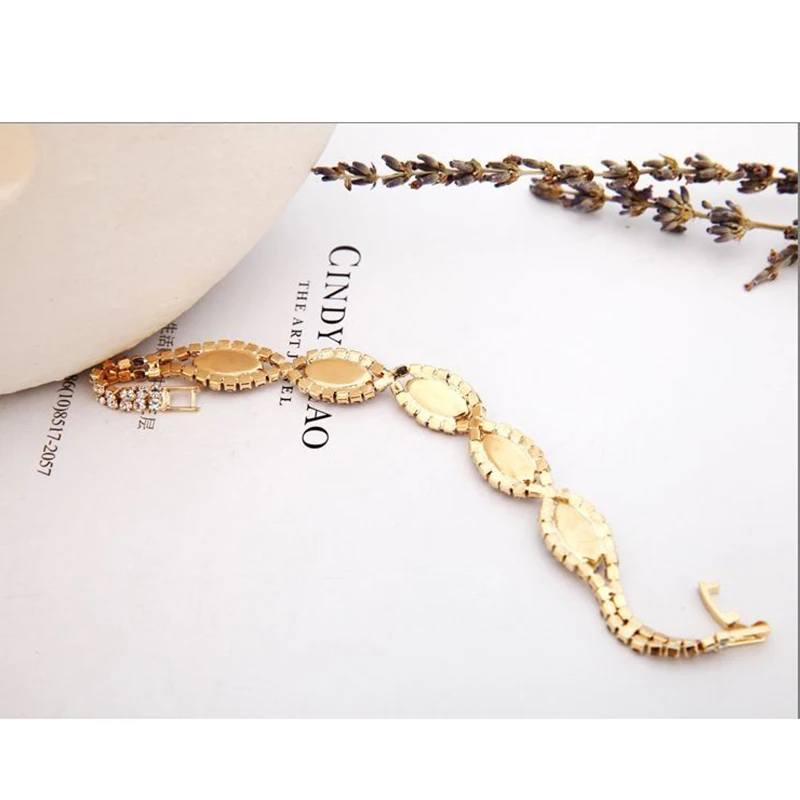 YFJEWE New Design Fashion Jewelry Manufacturers Selling Rhine  Shiny Eyes And Colorful Crystal Bracelet B026