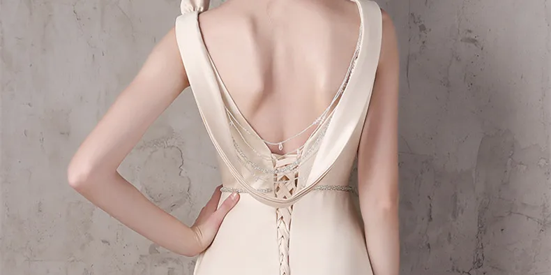 JaneVini Elegant แชมเปญชุดเพื่อนเจ้าสาวยาว Mermaid ลูกปัด Backless Sweep Train ผู้หญิงอย่างเป็นทางการชุด Vestidos Dama