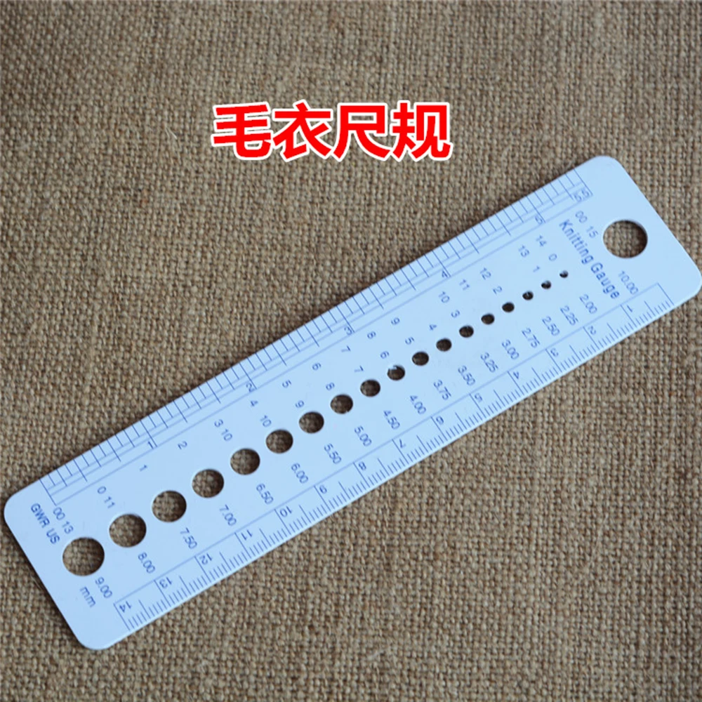 1pcs Plastic Knitting Needle Size Gauge Ruler - Inches/CM