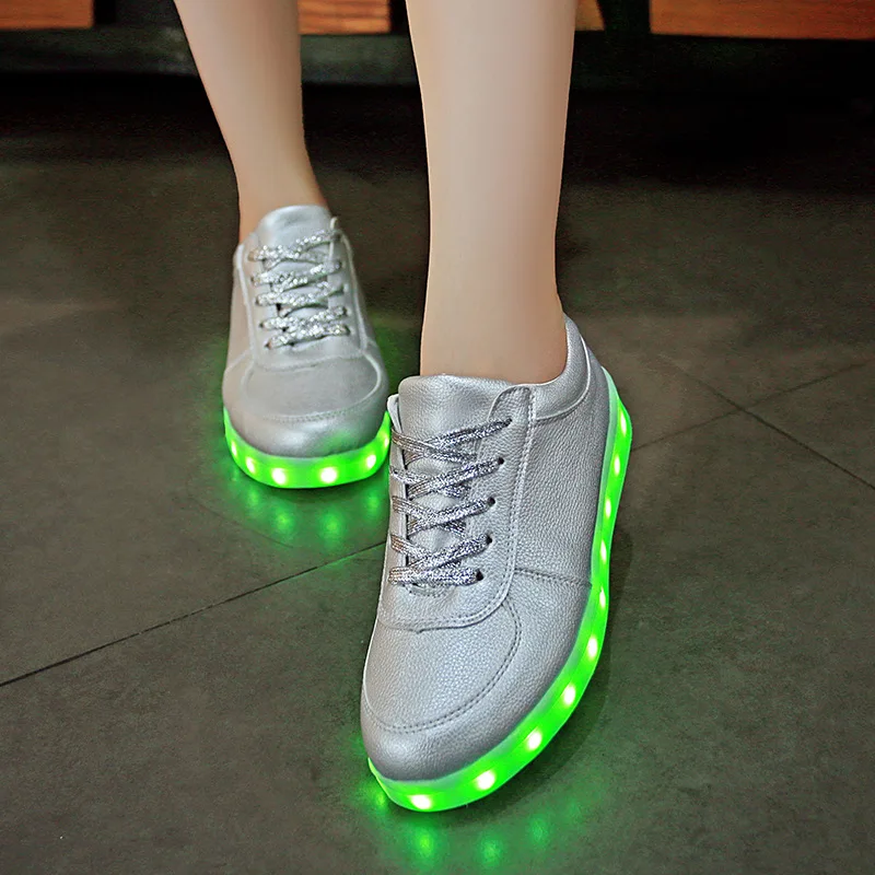 7ipupas Matte silver gold Led glowing sneakers light up shoes for boy&girl neon casual Disco luminous sneakers Lace Up Eur 30-44