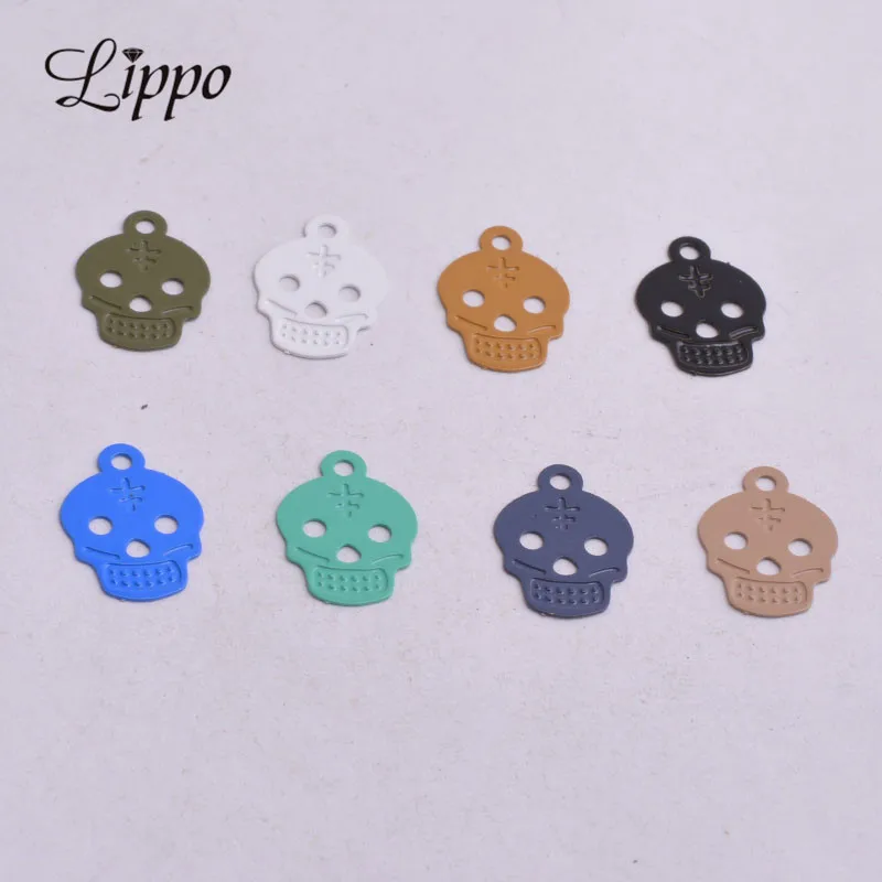 100pcs AC5544 Neo-Gothic Style Halloween Decorations Charms Awful Skull Articles Charms Painted Khaki Jewelry Findings