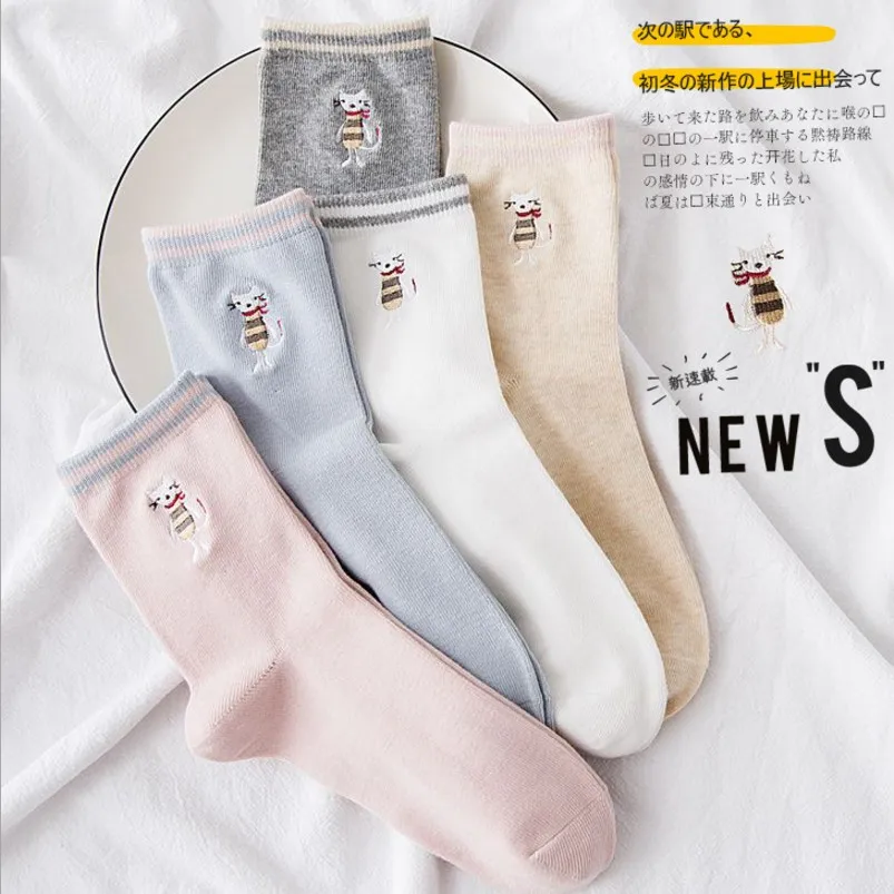 5 Pair/ Lot High Quality Autumn And Winter Women Warm Socks Embroidery Female Fashion Cotton Boot Ankle Socks