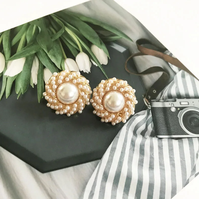 White Elegant Pearls Cute Clip Earrings For Women Wedding Jewelry