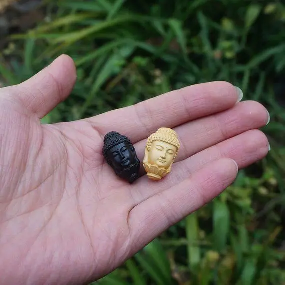 1pcs 2 Size  Natural Boxwood / Black wood Beads Carved Guanyin Buddha Wooden Pendant Loose Mala Space Beads Finding DIY Jewelry