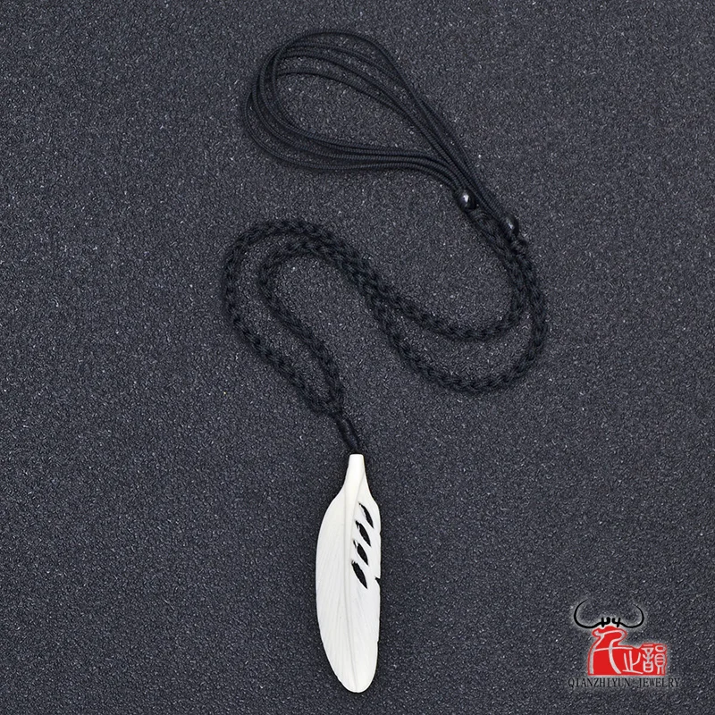 GX071 Hot Sale Maya pendant Primitive tribes Choker Handmade Carved feather necklace man yak bone jewelry necklaces of surfing