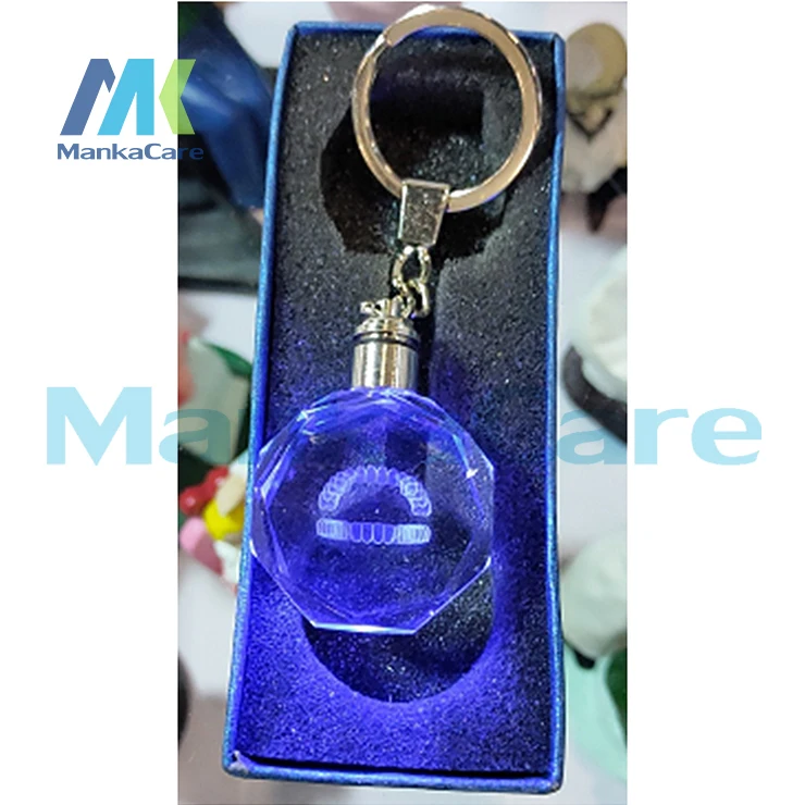 1 PIECE Crystal internal sculpture Teeth Keychain Dentist Decoration Key Chains Tooth Model Shape Key Rings Dental Clinic Gift