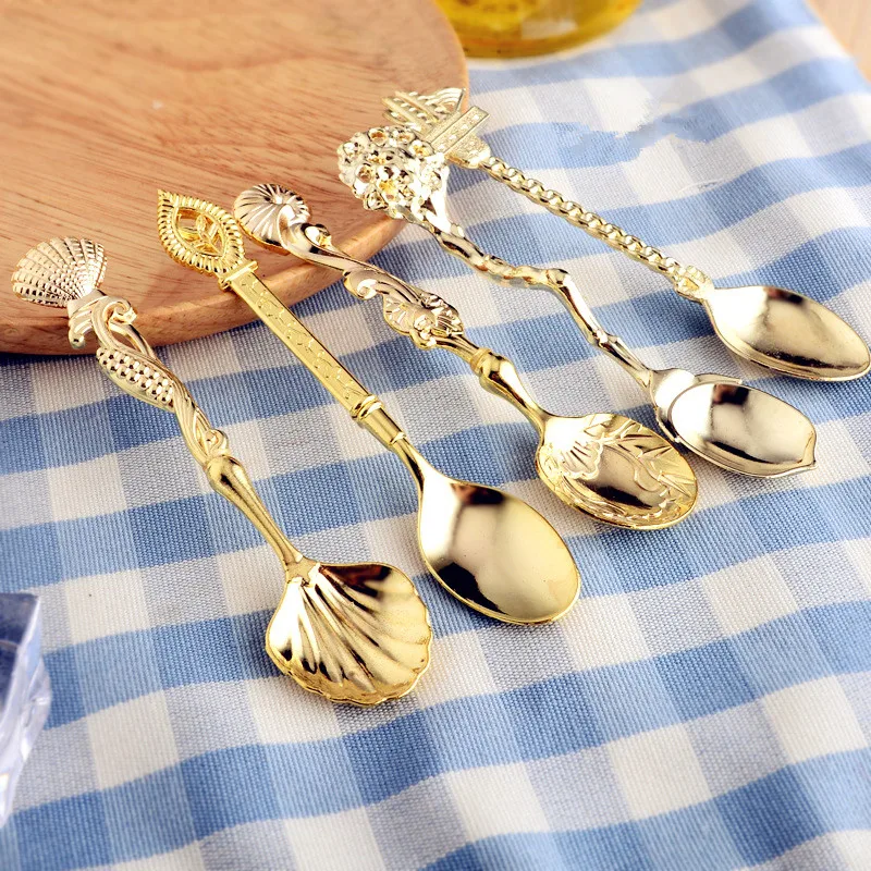 Vintage Royal Style Coffee Table Spoon Carved Flower Teaspoon Milk Spoon Ice-Cream Sugar Cake Spoon Kitchen Accessories 5Pcs/Set