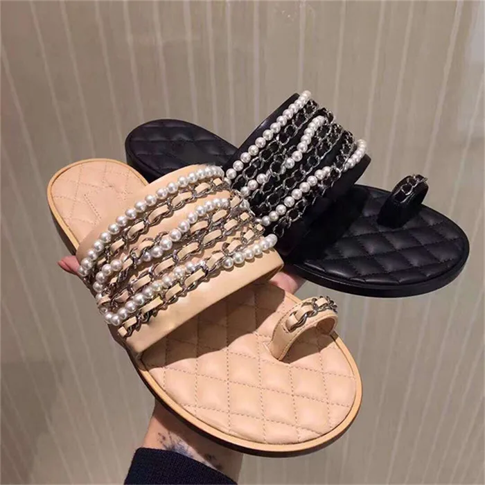 

Newest Pearls Metal Chain Slipper Open Toe Summer Slippers Rhombus Leather Outside Slip On Soft Flat Slides Beach Shoes