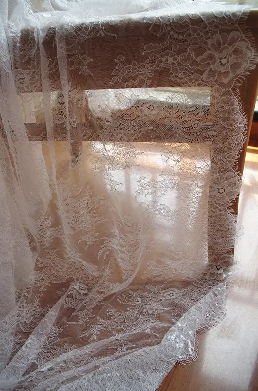 

3yards off white chantilly lace fabric, retro wedding lace fabric with scalloped bridal lace