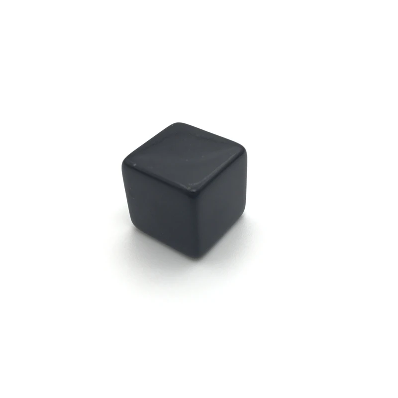 Yernea 50 Pz di Alta Qualità 16mm Blank Dadi Acrilico Nero Opaco Bianco Dadi Cubo Standard FAI DA TE Può Intaglio Insegnare Ai Bambini