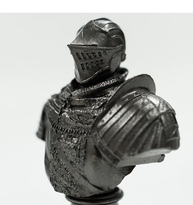 Hot Game Dark Souls Remastered half-length statue bust Knight of Astora Oscar Figure Figurine Toys