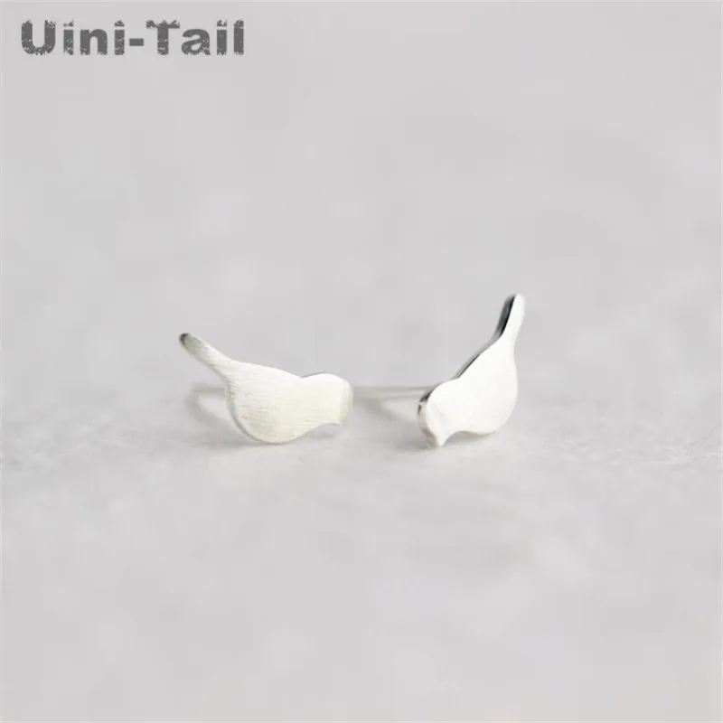 Hot new listing 925 Tibetan silver small bird earrings Korean pop style original design handmade pure silver ear allergy ED039