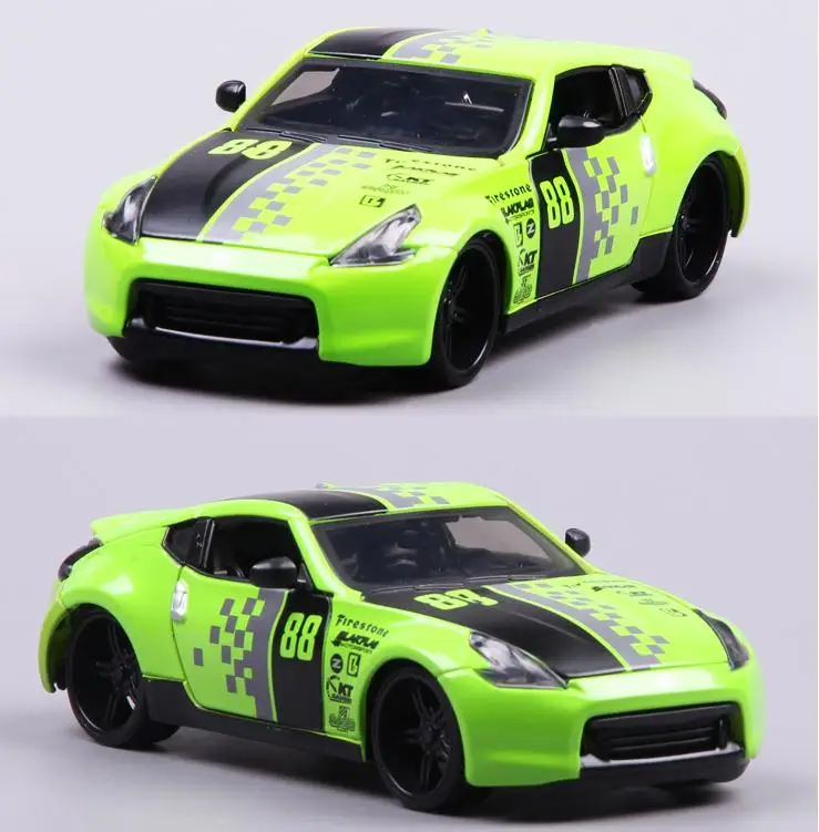 1:24 advanced alloy model car,high simulation NISSAN 370Z Revised Edition,diecasting metal collection model,free shipping