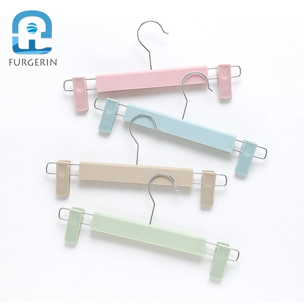 

Clothes Drying Rack with Pegs, Plastic Hangers, Wardrobe Coat Organizer for Laundry, 5 PCs/Lot