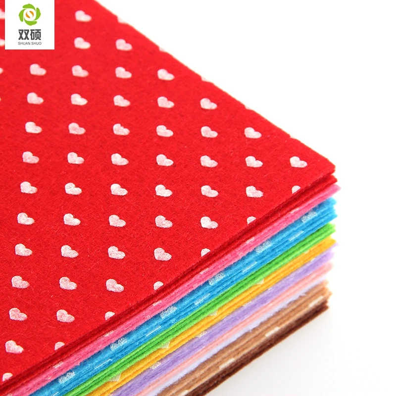 Print Heart Polyester Felt Fabric Cloth DIY Handmade Sewing Home Decor Material Thickness 1mm Mix Colors 15x15cm 10pcs/lot