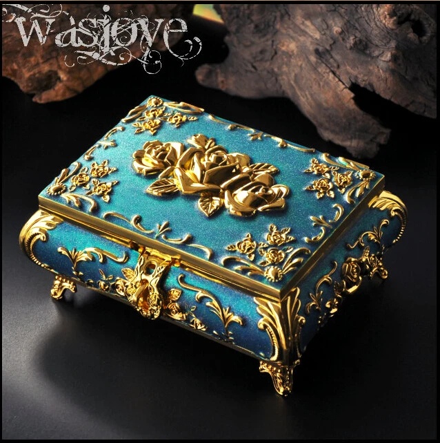 Classic Tin Alloy Jewelry Box, European Gothic Queen Jewelry Display Case, Princess Keepsake, Blue, Z003B